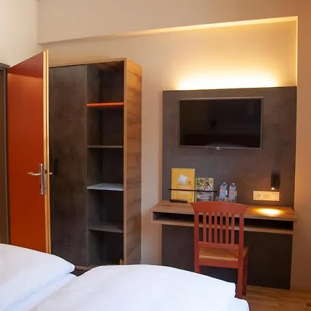 Jufa Hotell 3*