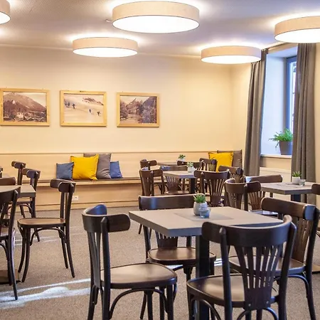 Hotel Jufa 3*