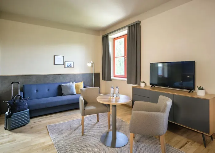 Jufa 玛利亚采尔